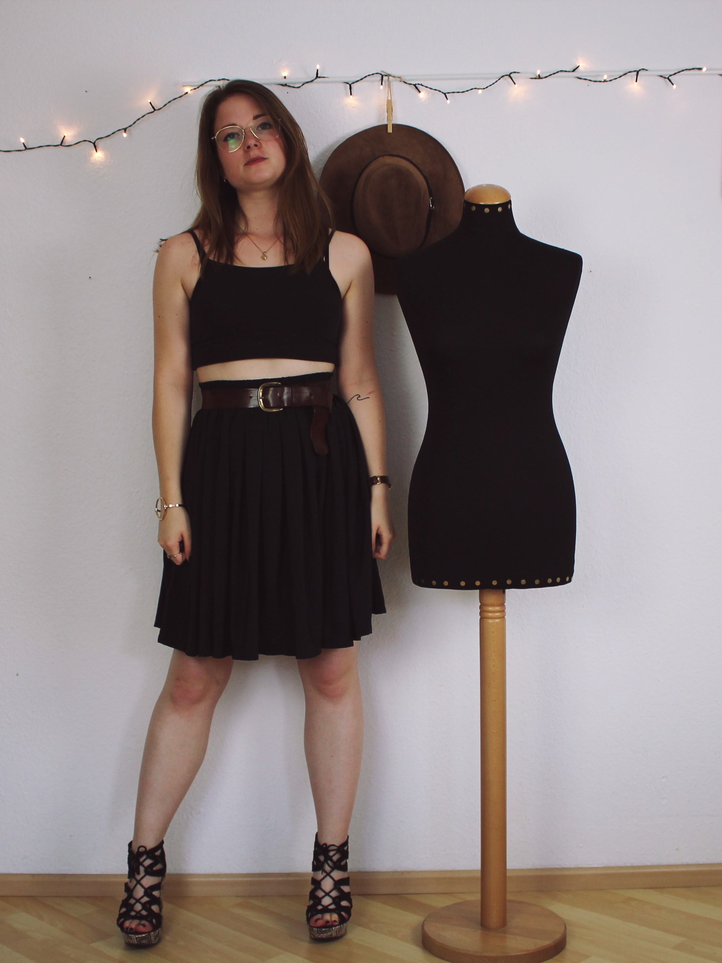 black-summer-outfit-2.jpg